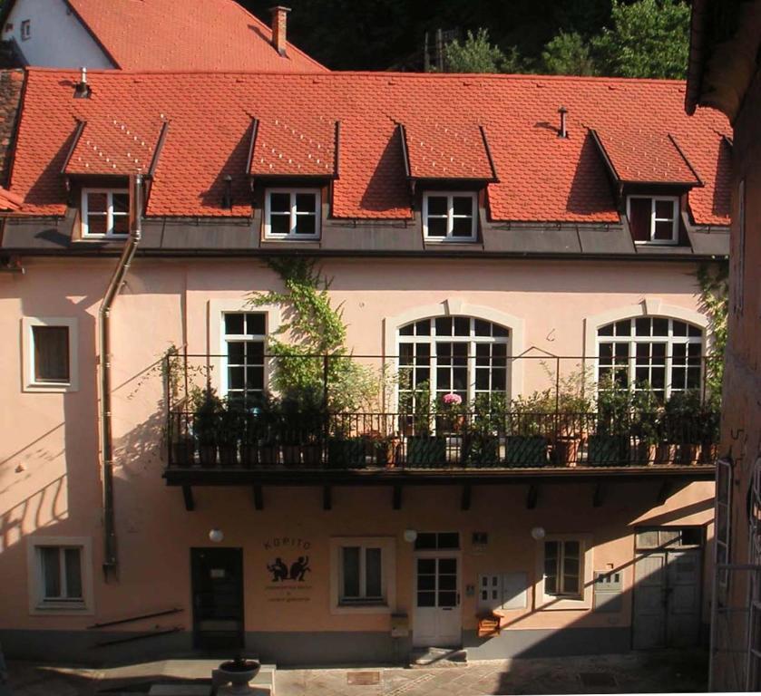 B&B Petra Varl Accommodation Ljubljana Exterior foto